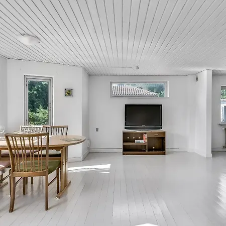 2 Bedroom Stunning In Skarup Fyn Nyaraló Abyskov